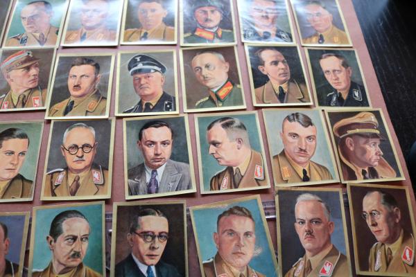 42 seltene Sammelbilder - Wer führt das Dritte Reich ?